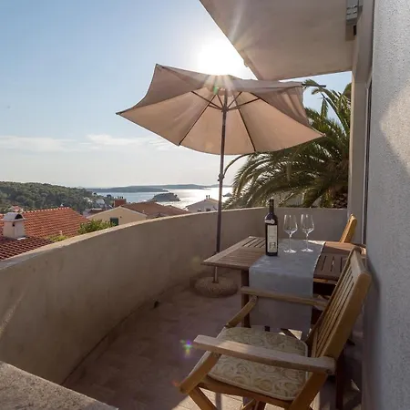 Lucy Apartamento Hvar Town