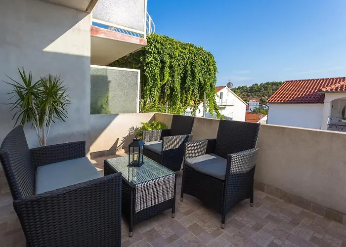 Lucy Апартаменты